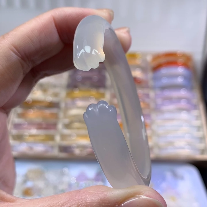 玛瑙/玉髓未镶嵌手镯