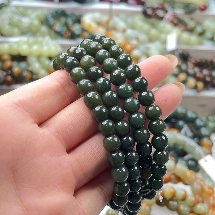 项链未镶嵌和田玉有瑕