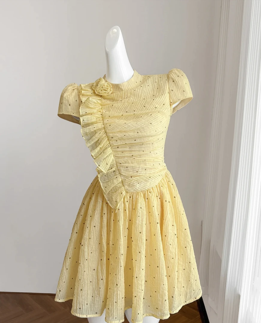 美美服饰批发④.⑨⑨叫到名字下单备注编码尾货样衣默认瑕疵介意勿拍