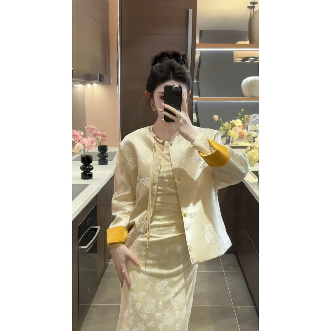 【吾昧】【周粥】【与凤行】秋冬亮丝提花刺绣国风上衣C4WT4727