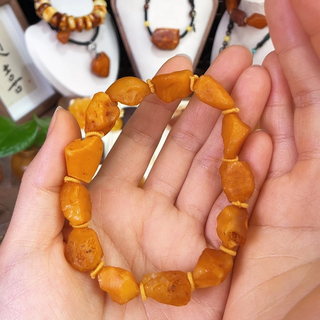 琥珀珠宝奇石未镶嵌，