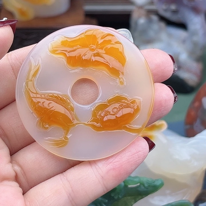 玛瑙手饰未镶嵌海*青