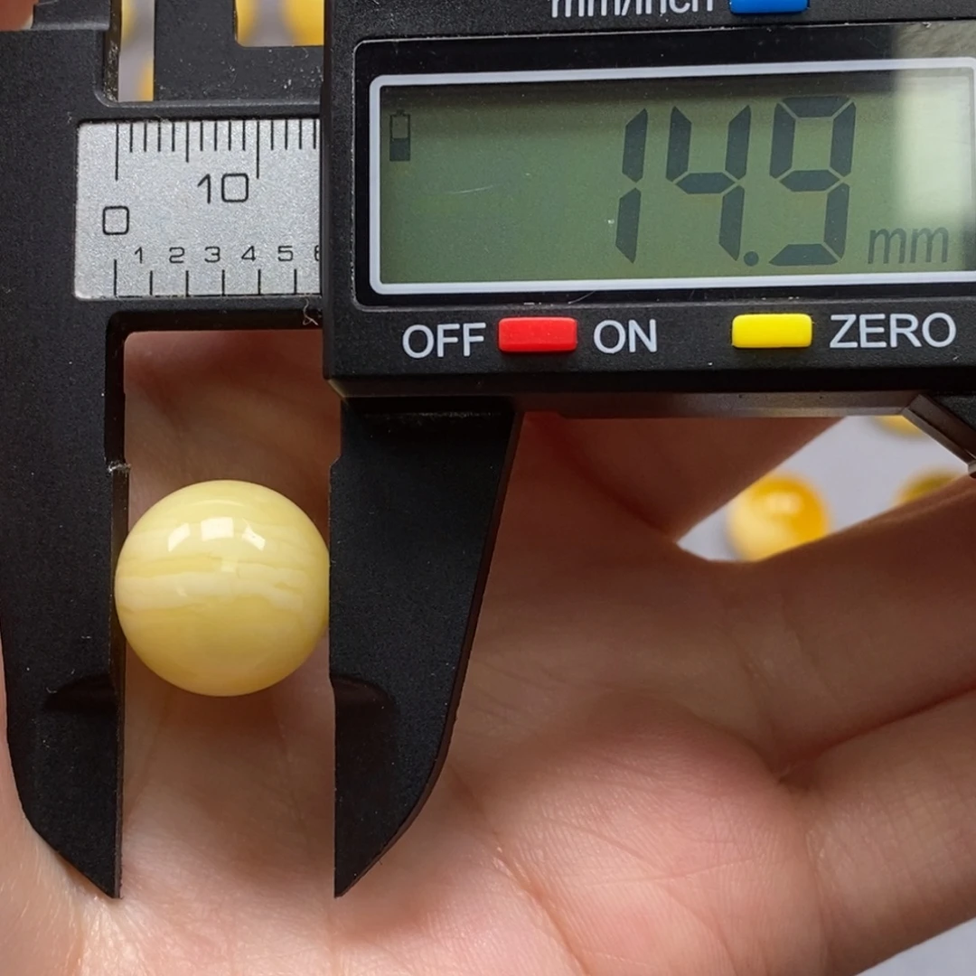 琥珀未镶嵌裸石纯天然