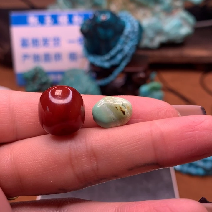 玛瑙/玉髓原矿未镶嵌昵***置