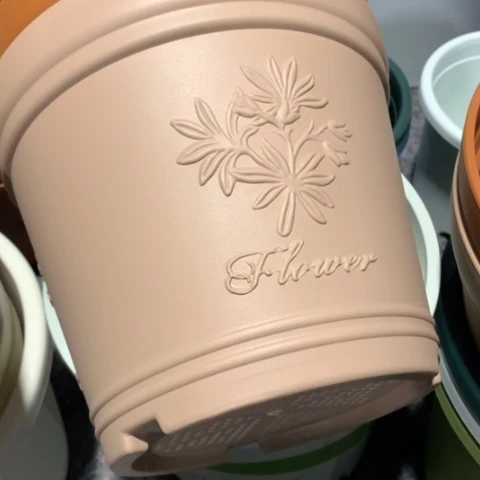 树脂自**心3个中号粉色带托