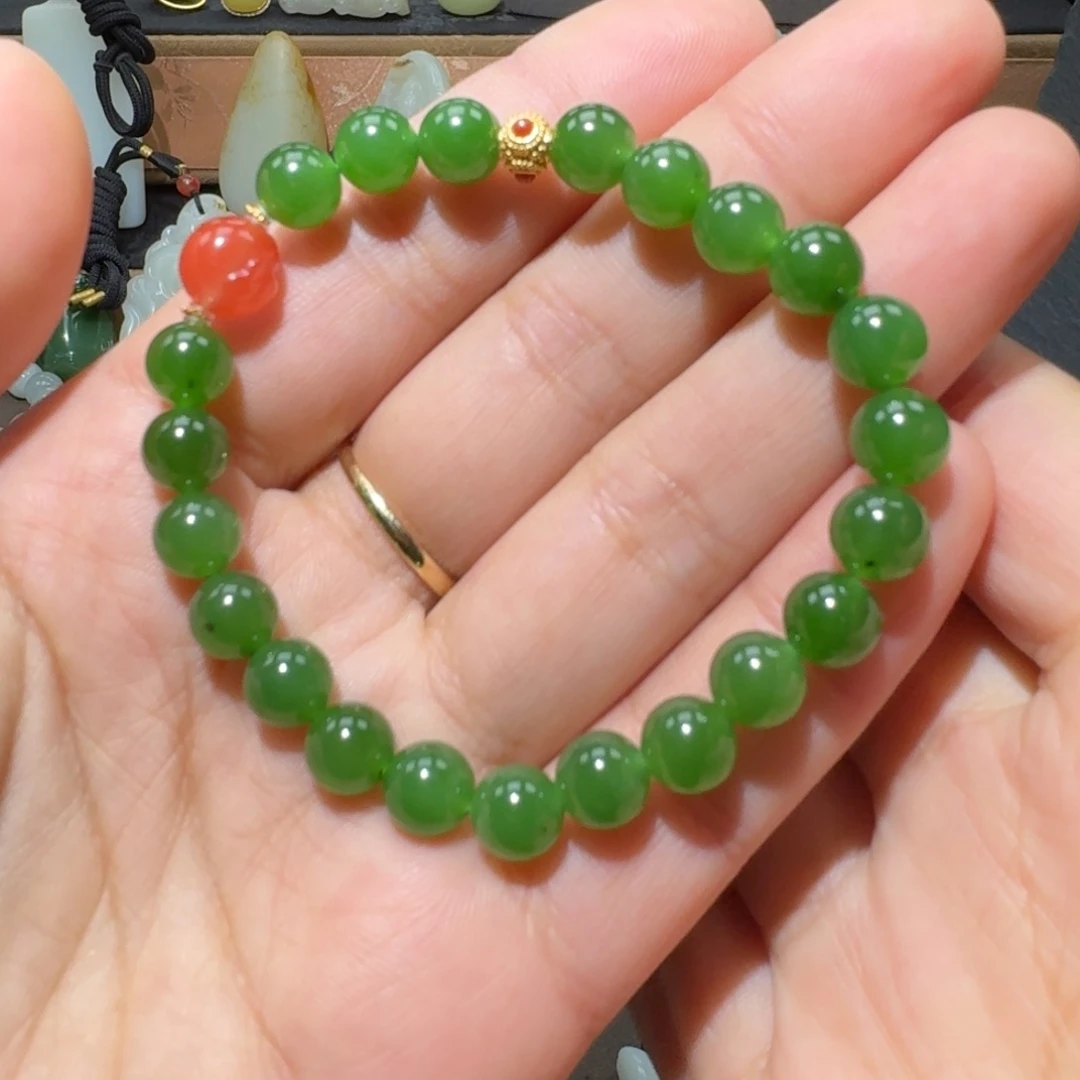 小***高和田玉未镶嵌颈饰