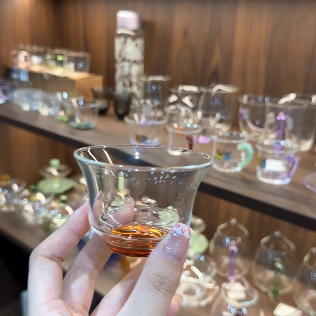 禾器清杯琥珀色。。。。