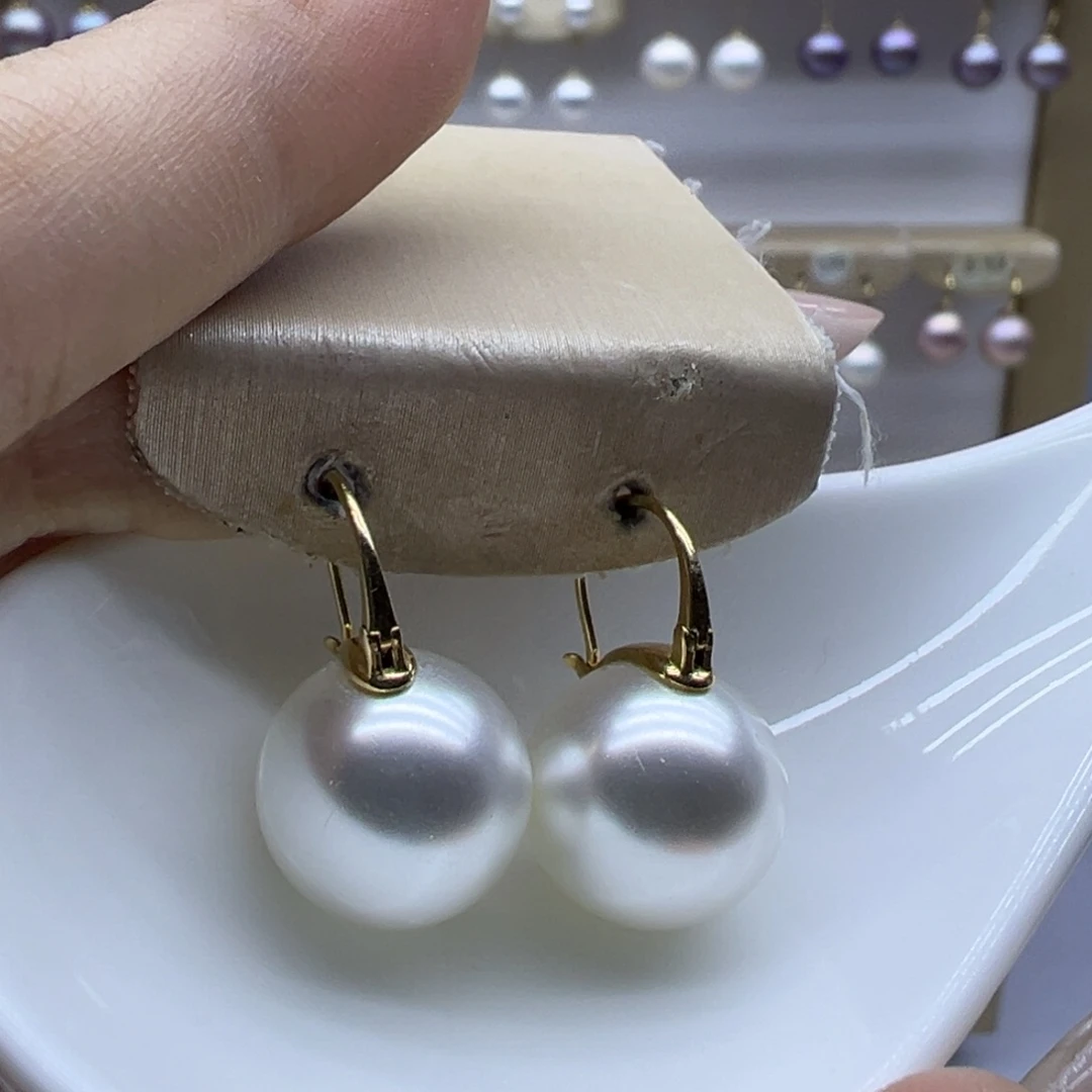 18K金镶嵌耳饰淡水珍珠