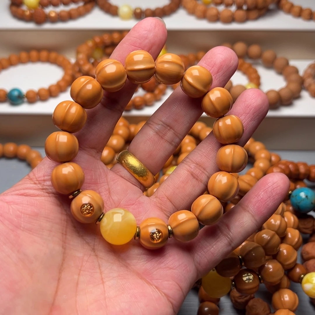 哎***闹猴头核桃手串鲨鱼