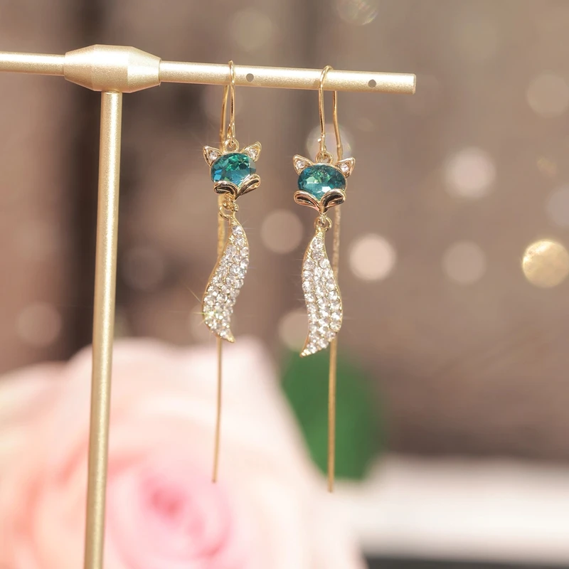 铜合金合成锆石耳饰 精致小狐狸耳线铜合金耳饰蓝色耳环防丢设计