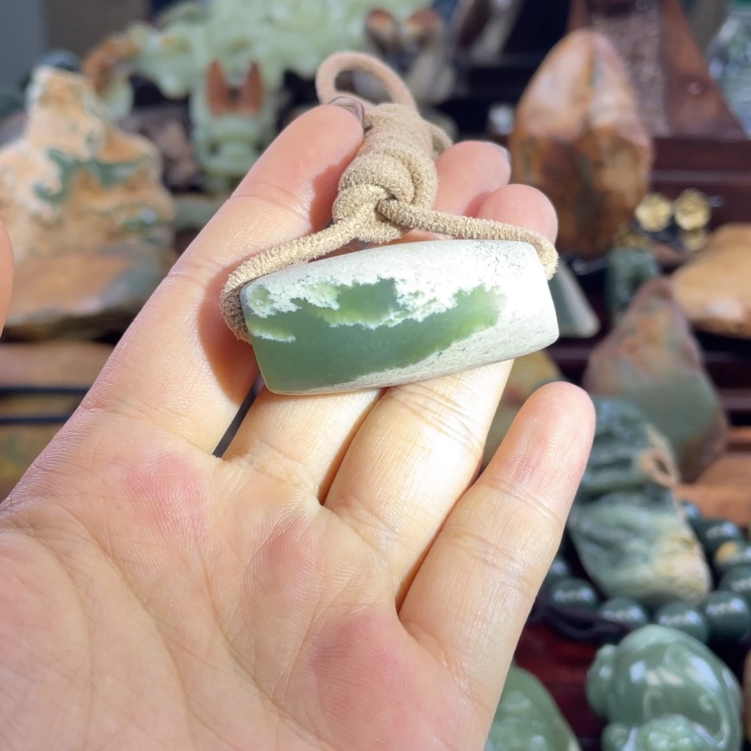 岫岩老玉（透闪石质玉）未镶嵌挂件