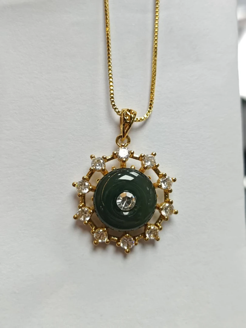 天然翡翠A货Q70626多样性发一