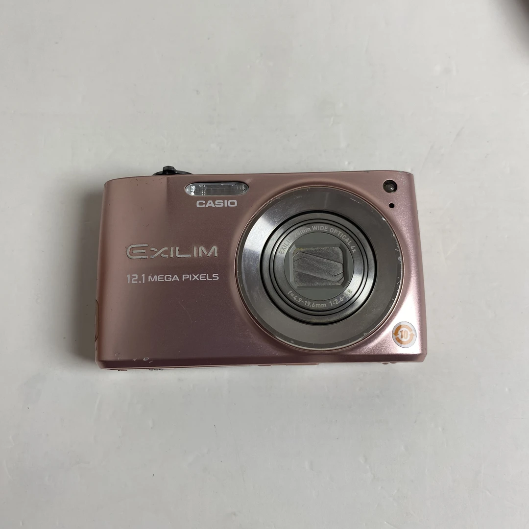 9新 Casio/卡西欧 Z400 1210万像 12级美颜 冷白奶油肌 屏幕暗角