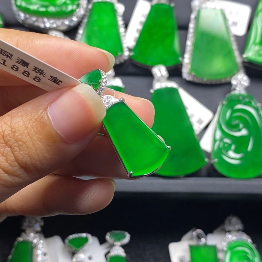 翡翠银S925镶嵌颈饰