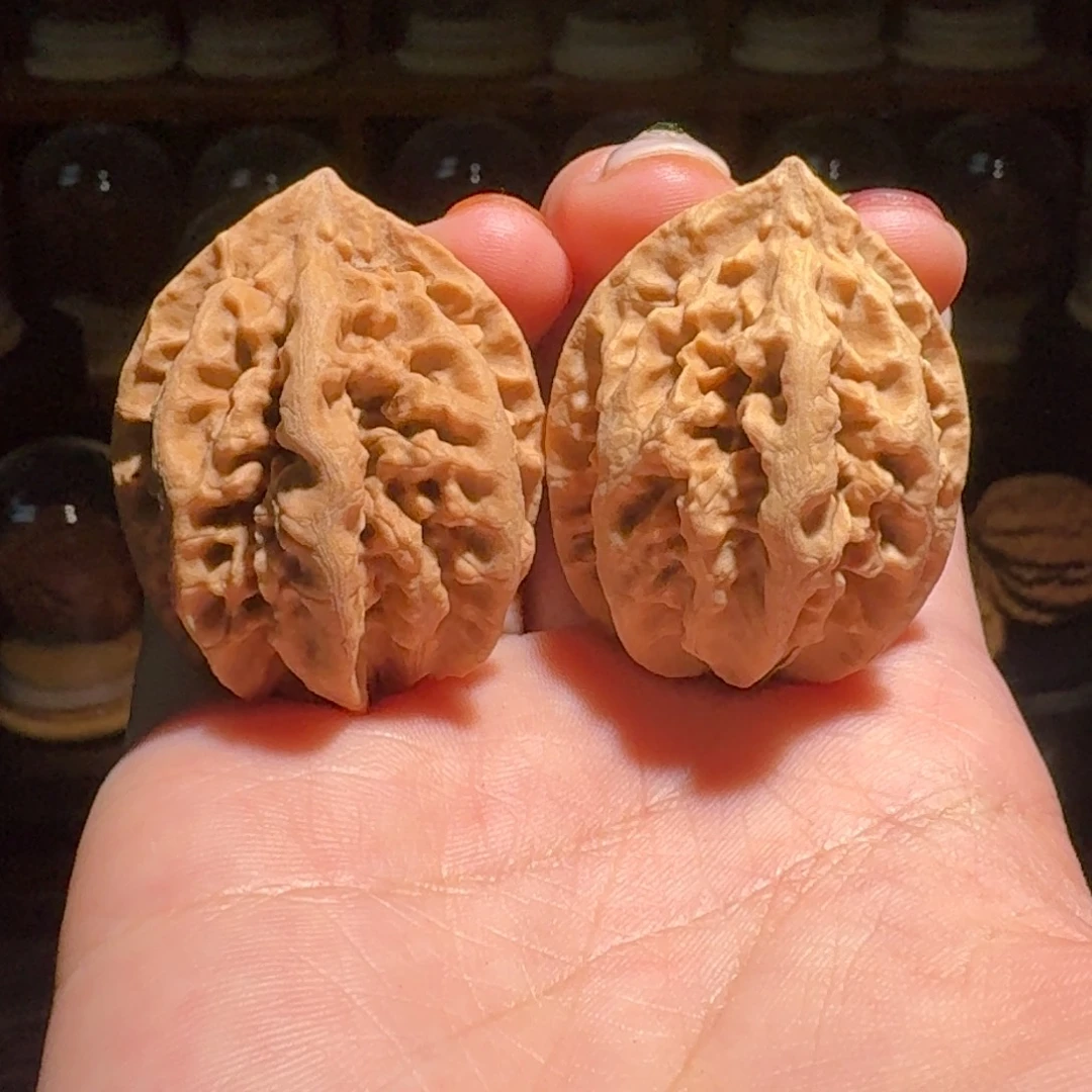 文玩核桃吊坠龙骨灯笼