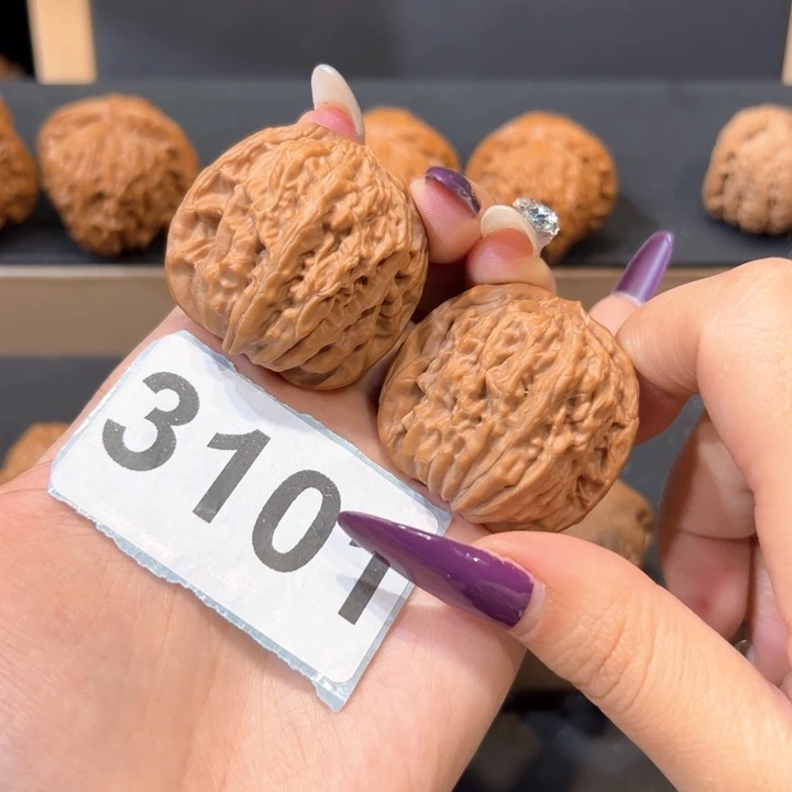 吊坠文玩核桃四座楼狮子头