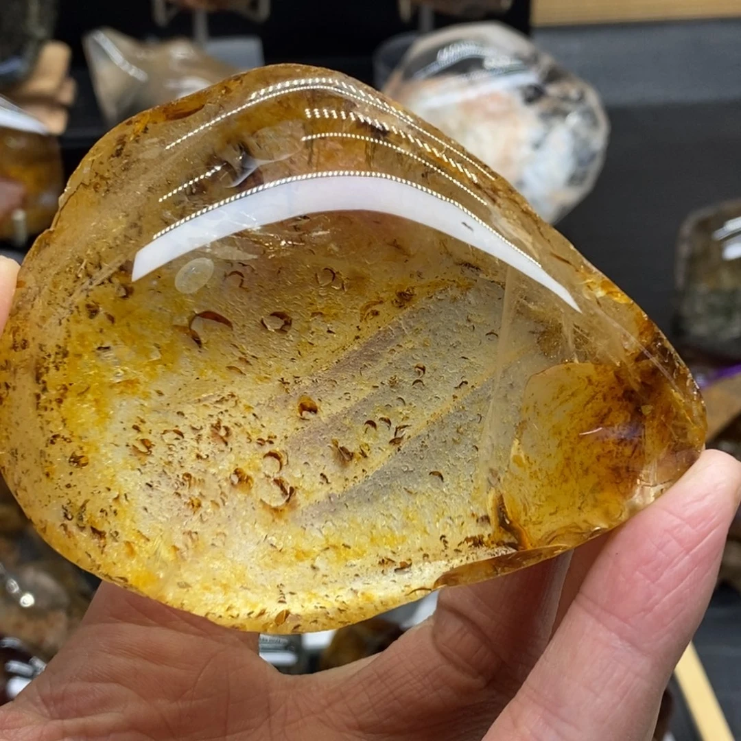 水晶原石摆件手把未镶嵌梵*