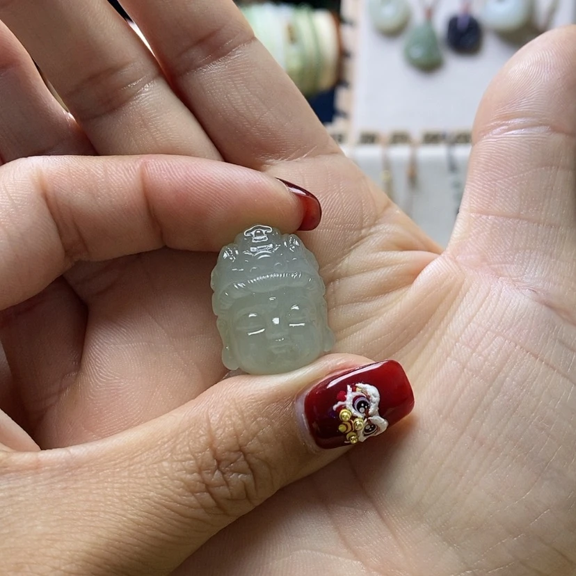 【闪购商品】和田玉颈饰未镶嵌幸****草