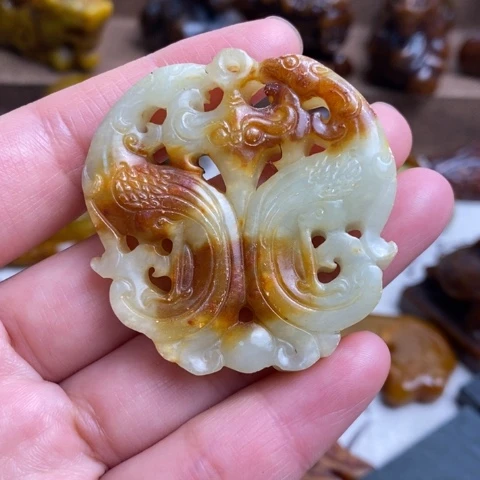 蛇纹石玉未镶嵌颈饰111