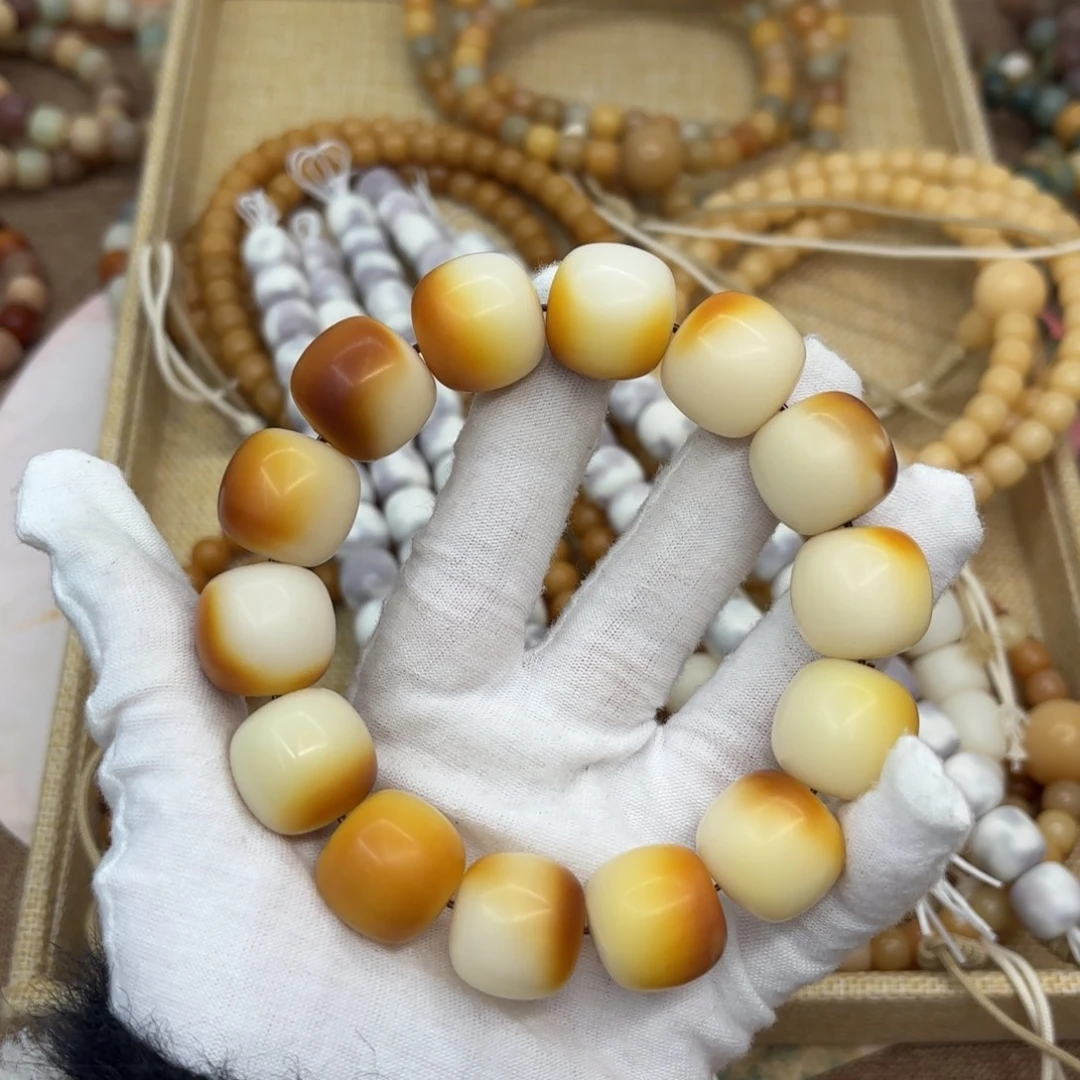 菩提根/象牙果吊坠19干磨瑕疵落地果522