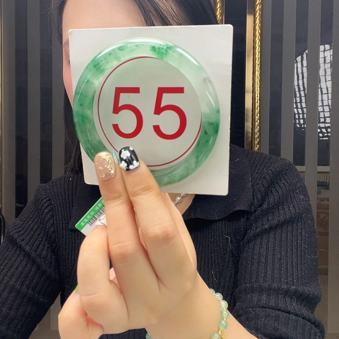 未镶嵌手镯石英质玉