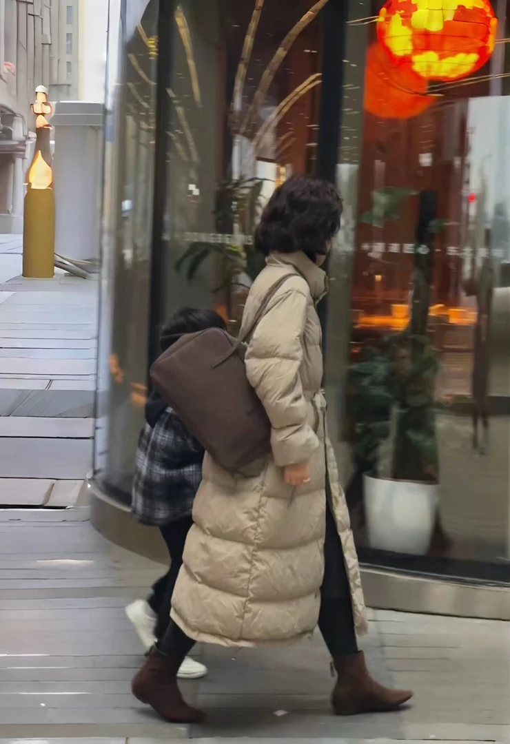 冬季新款韩版百搭宽松小个子收腰白鸭绒羽绒服