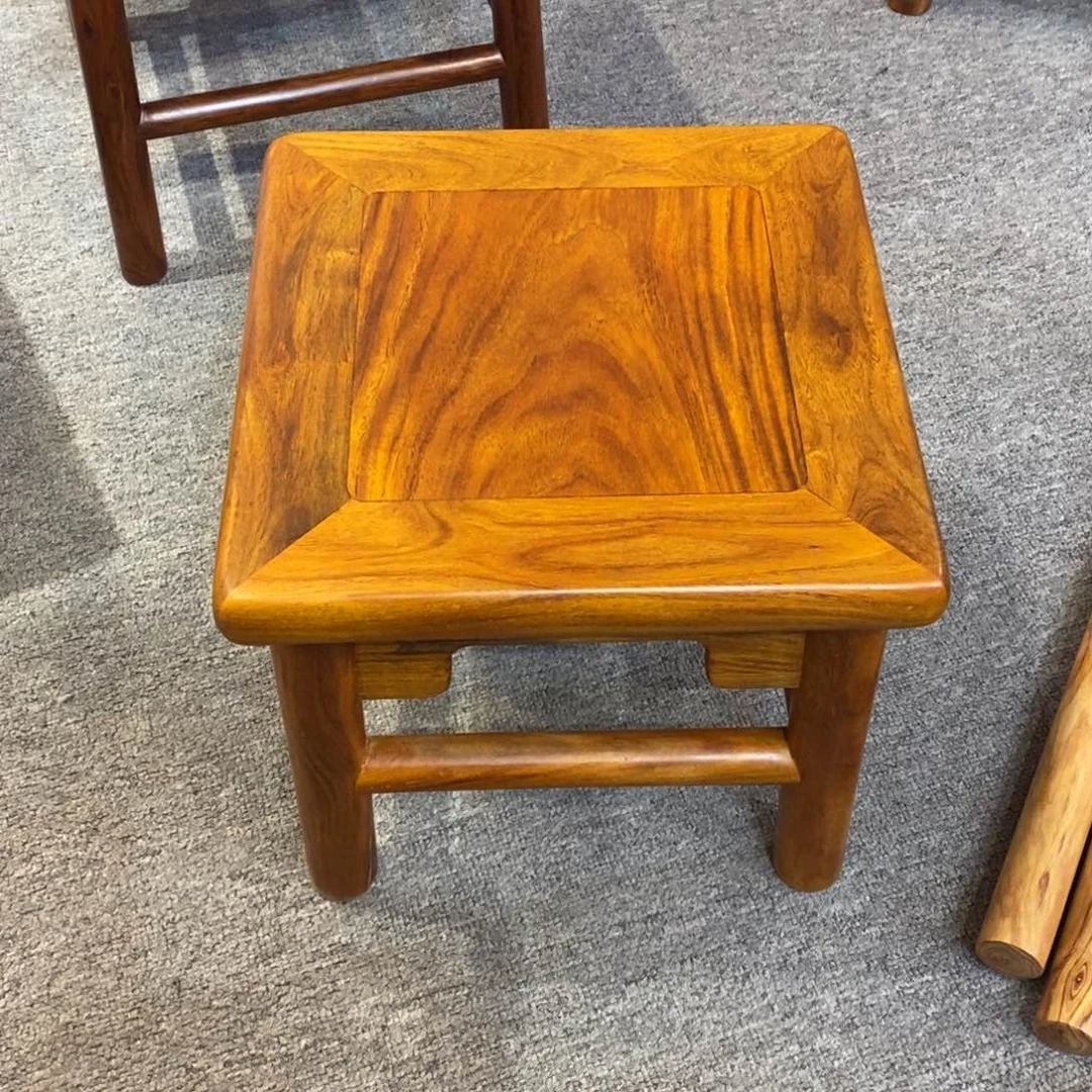 香枝木类成套家具展**教老料富贵凳