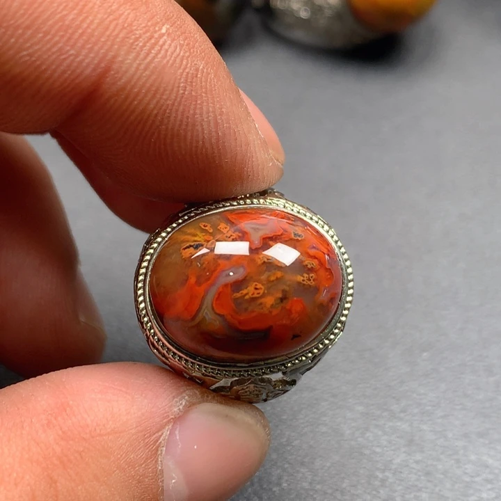 玛瑙/玉髓颈饰未镶嵌执***尘