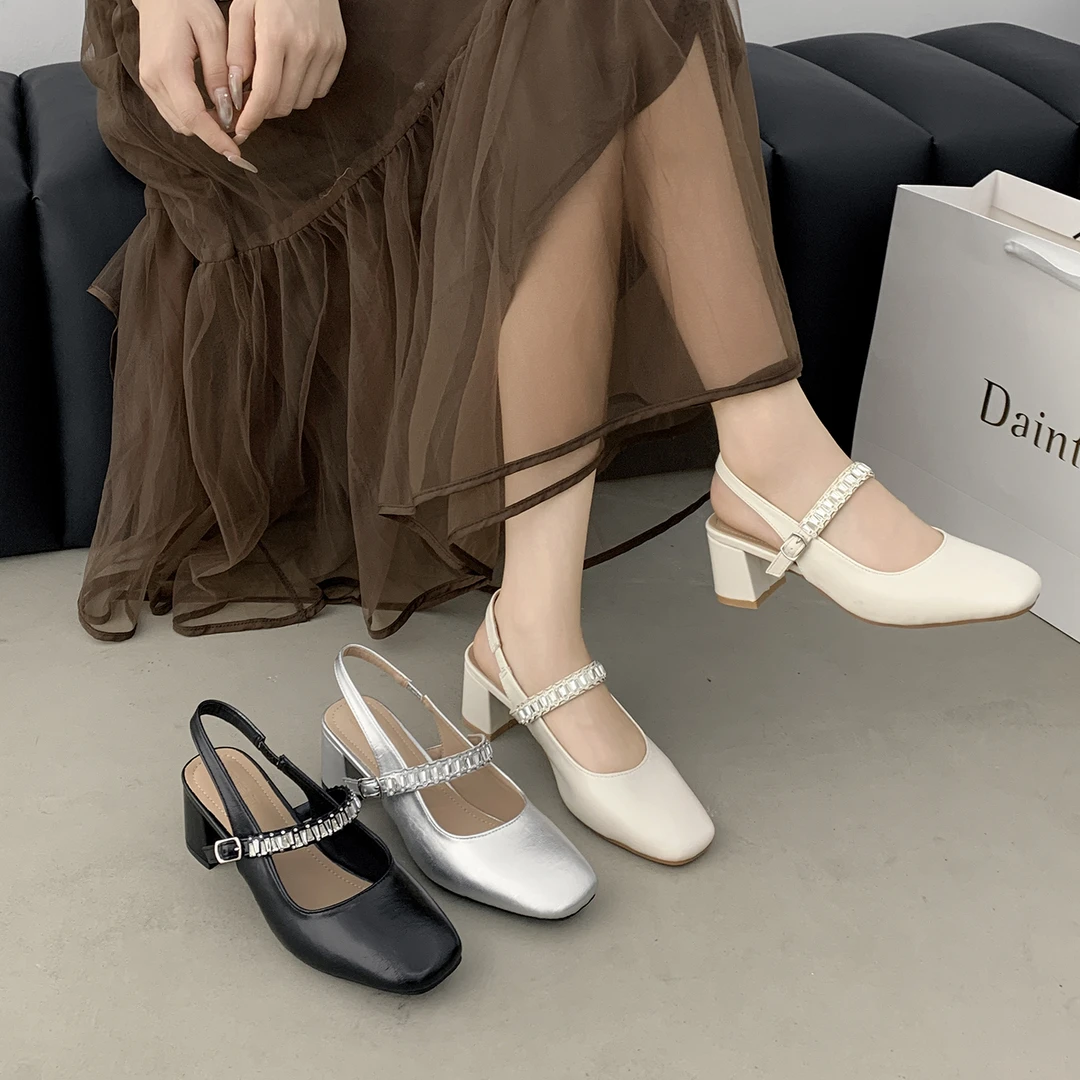 小码女鞋313233水钻方头仙女风包头凉鞋防滑欧美风夏季方根高跟鞋