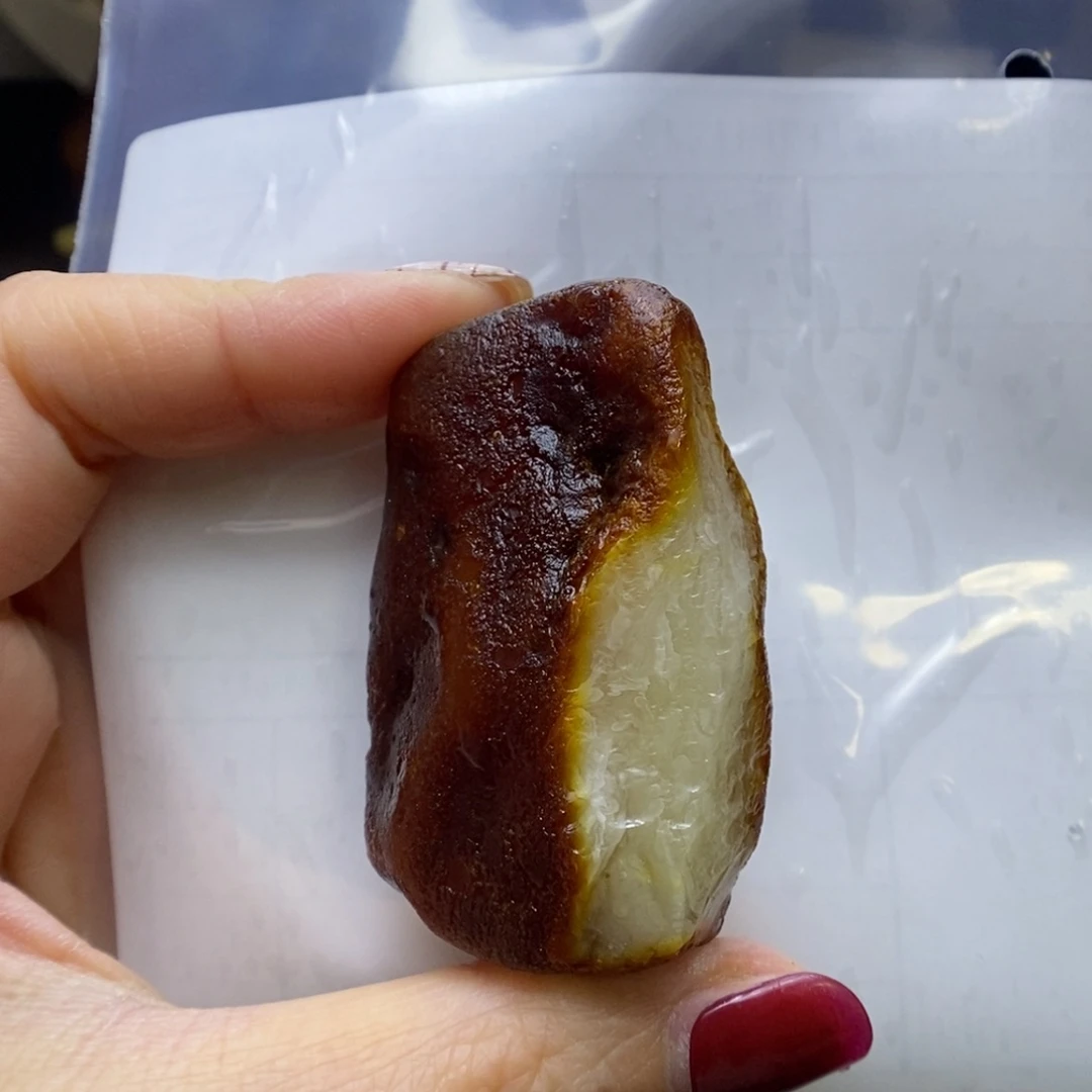 定制蜜蜡未镶嵌白**颜郎