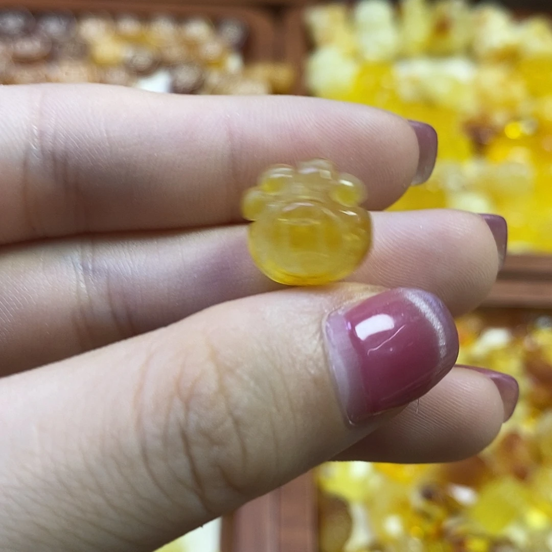 吊坠橄榄核猫爪金白