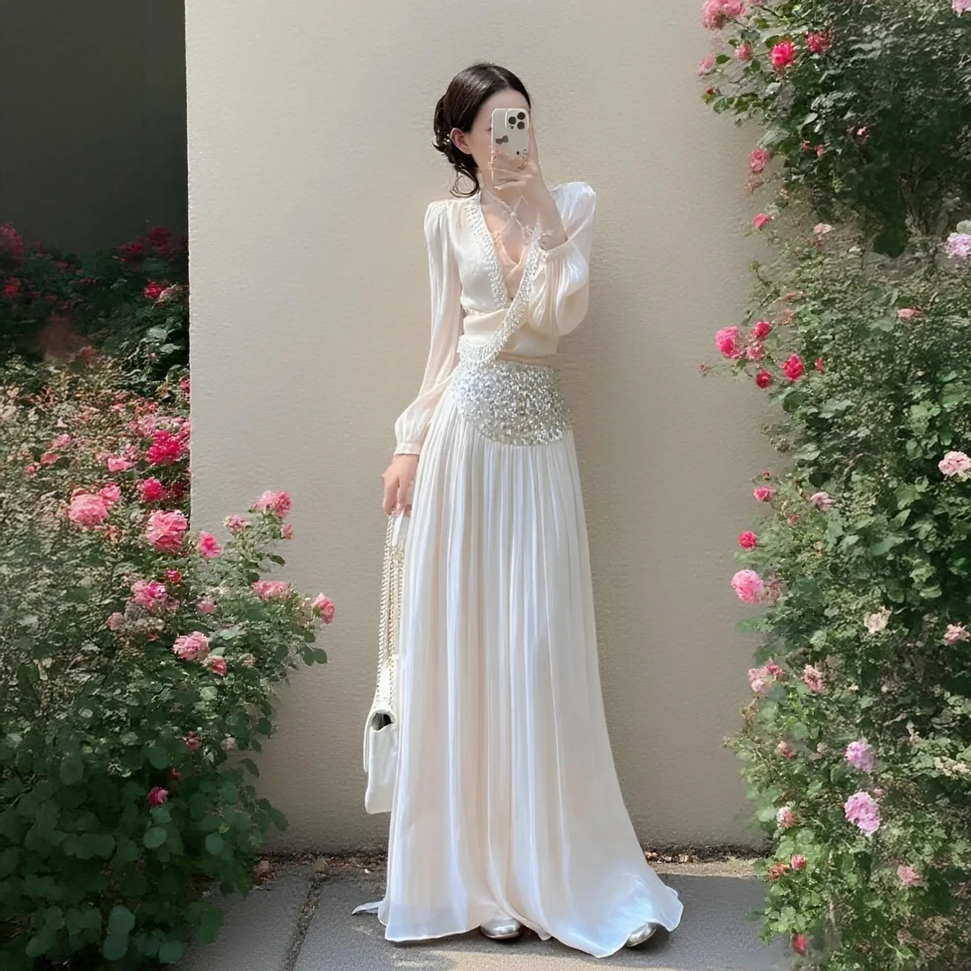 早秋穿搭一整套法式高级感气质V领长袖上衣重工亮片半身裙套装女