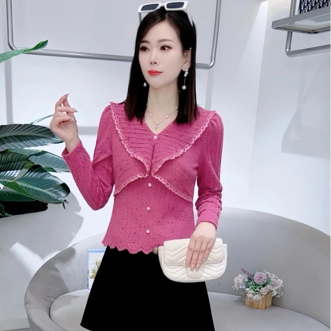 设计感荷叶边V领蕾丝衫女士冬季新款洋气显瘦上衣甜美减龄打底衫