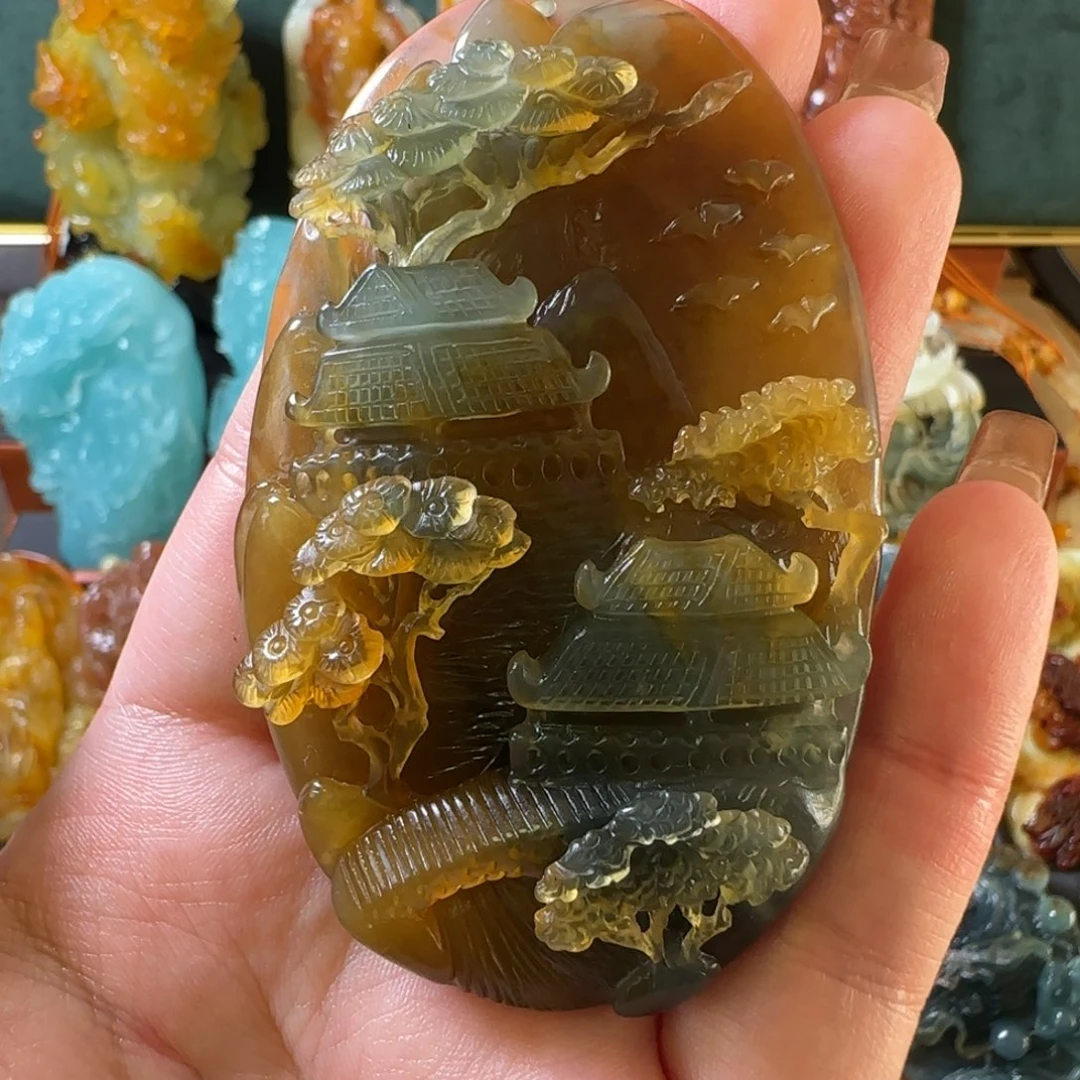 岫玉未镶嵌颈饰山水