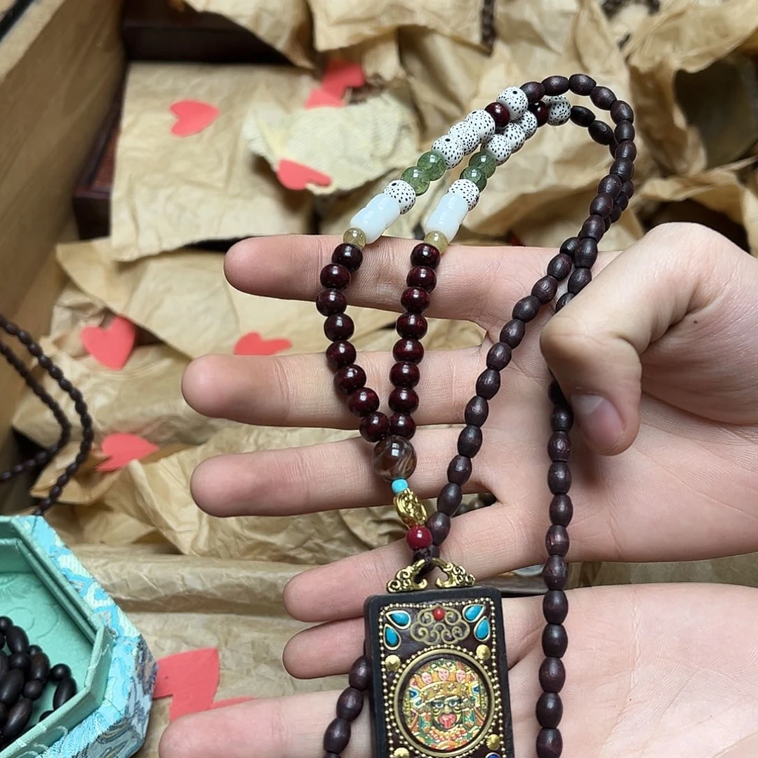 大叶紫檀（黑酸枝木类）