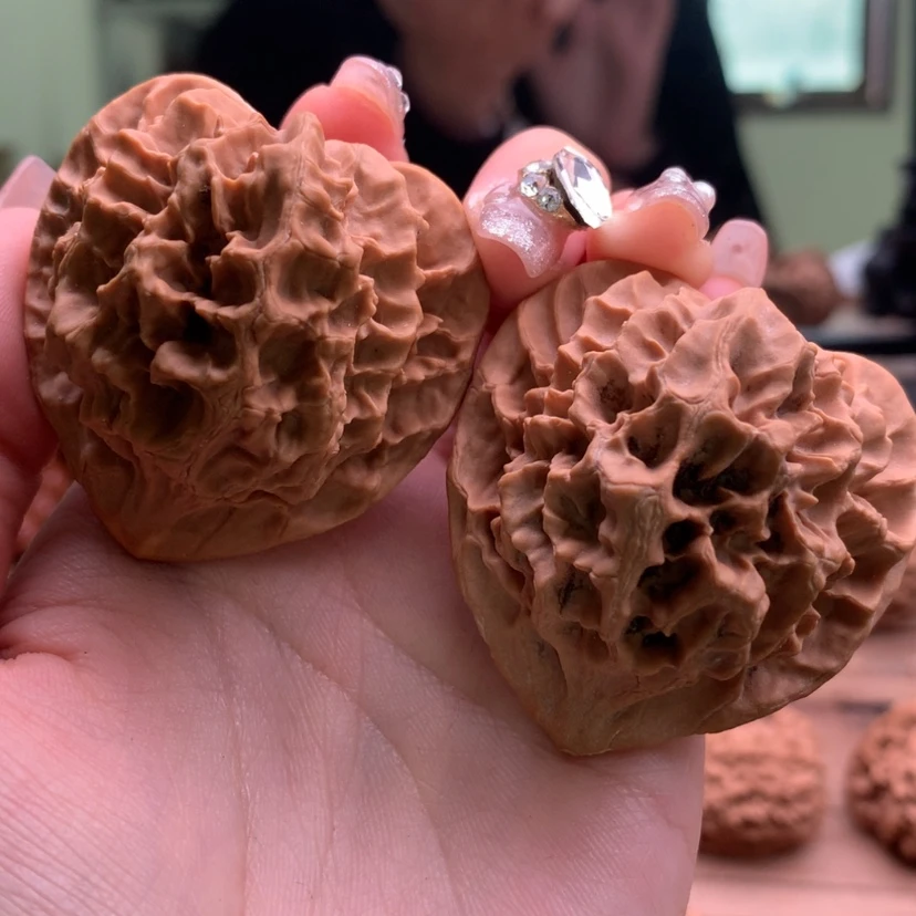 【闪购商品】文玩核桃把件P****s秦岭野生