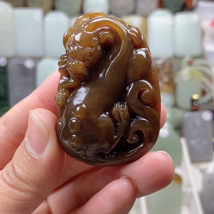 和田玉（糖玉）未镶嵌颈饰