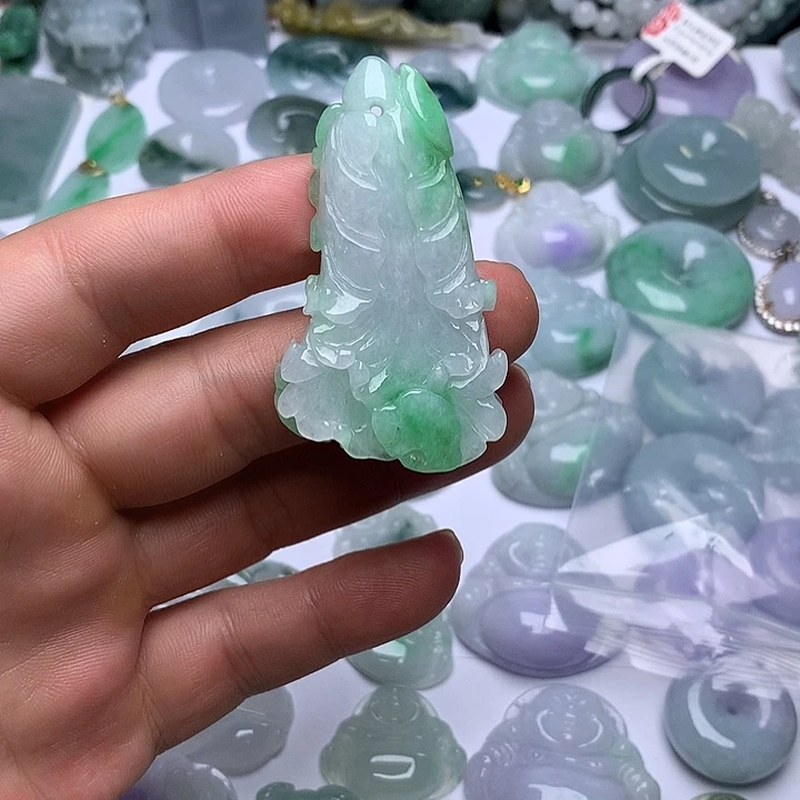 翡翠未镶嵌颈饰天然翡翠