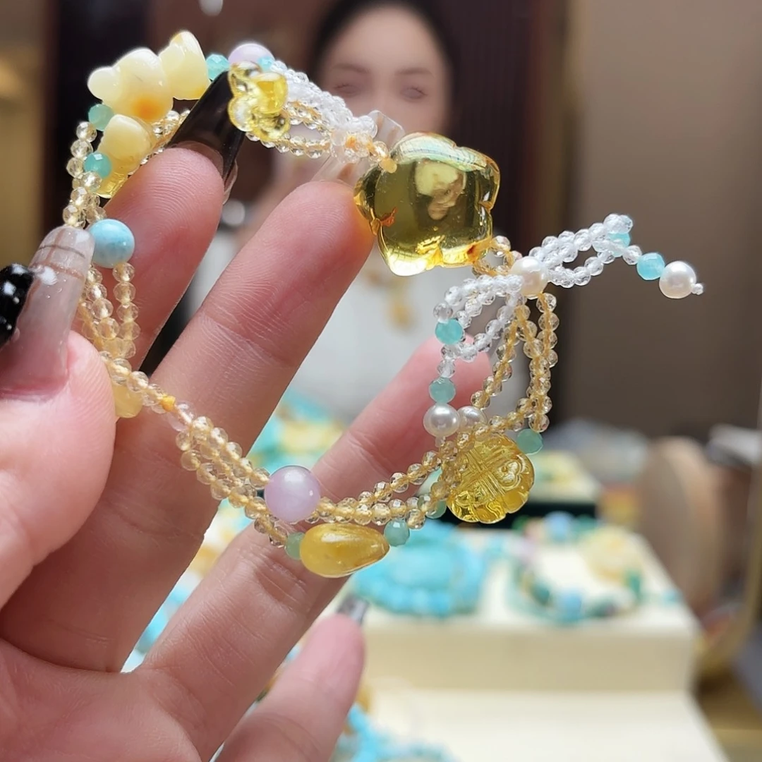 琥珀颈饰未镶嵌琥珀