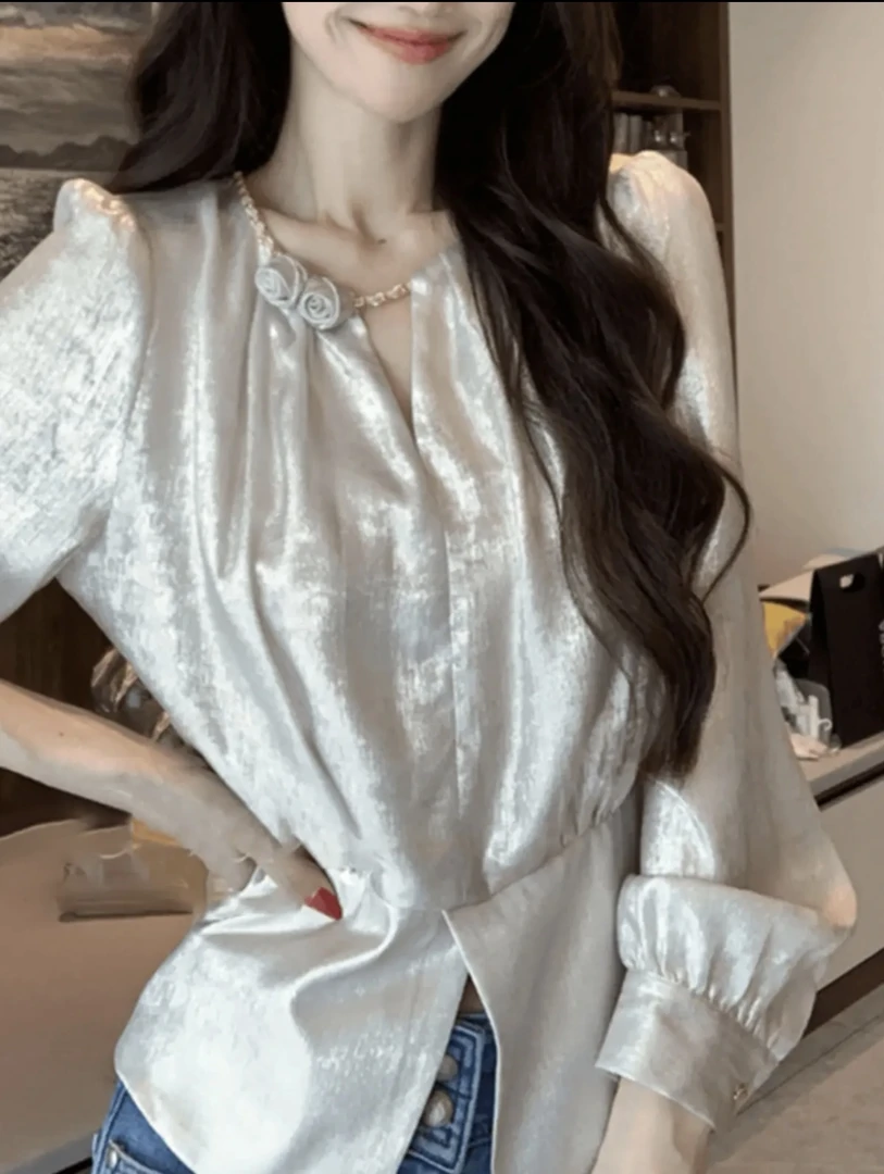 X2735法式轻奢气质长袖衬衫女春装新款设计感洋气减龄显瘦小衫