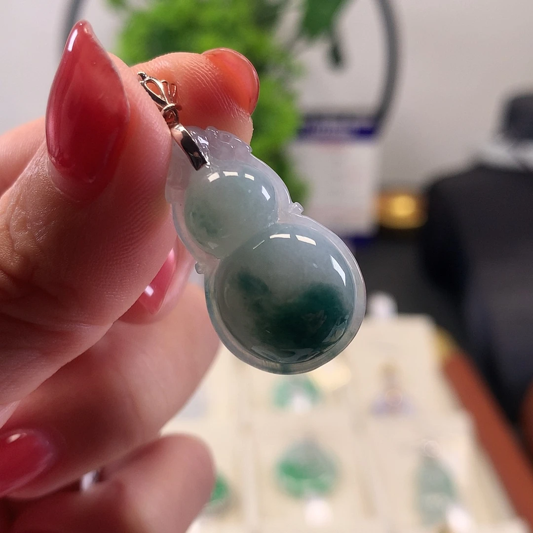 翡翠18K金镶嵌颈饰天然翡翠A货福芦