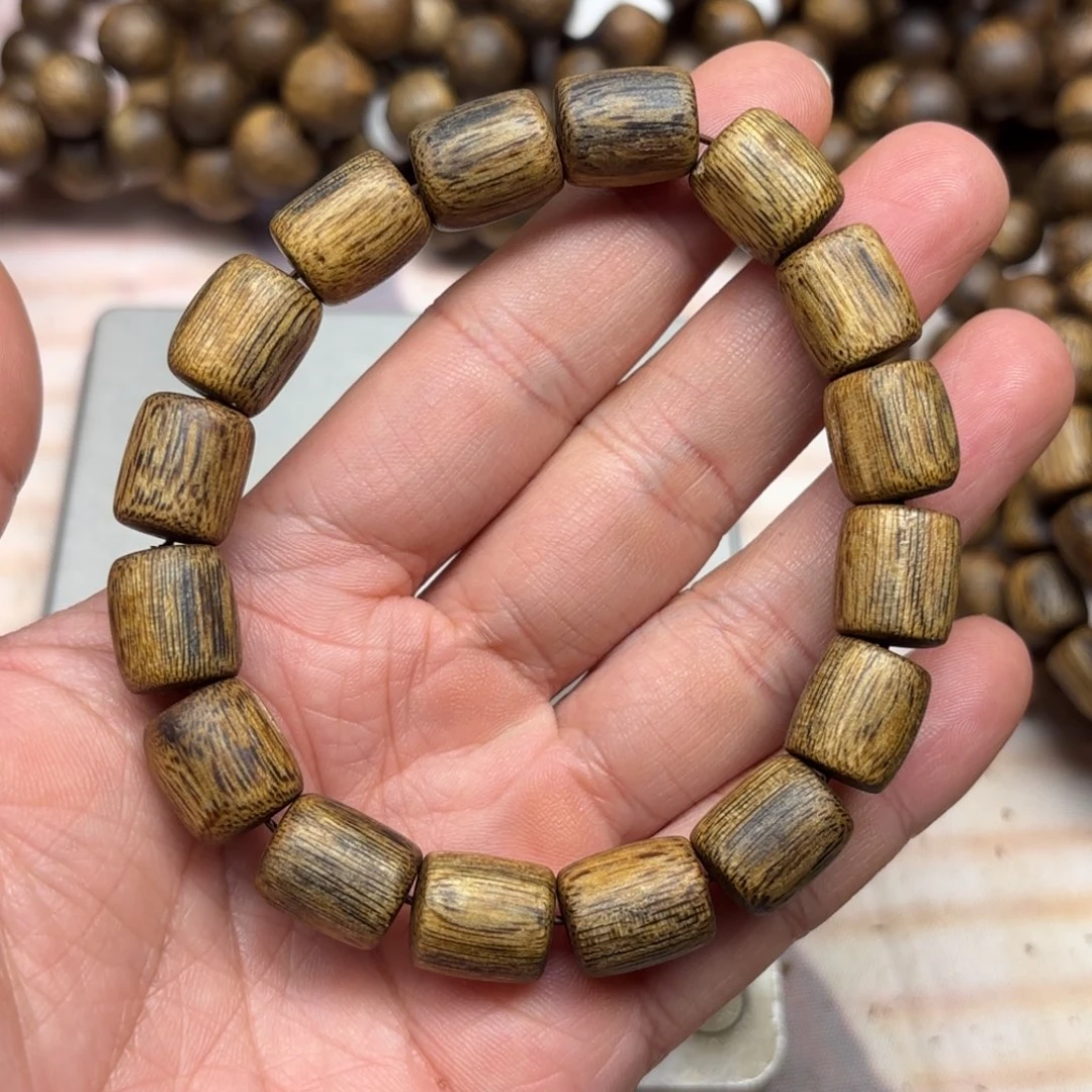 沉香手串乌身圆叶1.1桶珠单圈12.2克