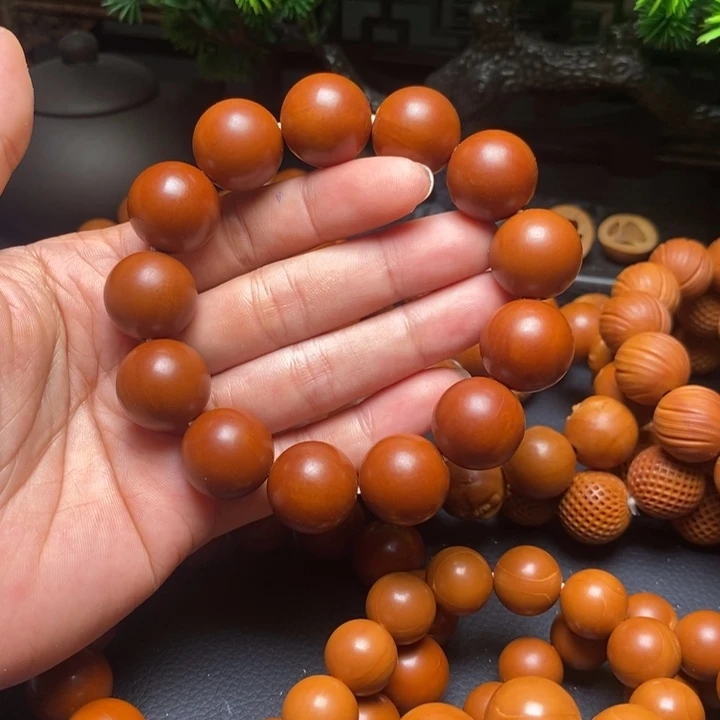 手串橄榄核1.75尺寸树王光珠