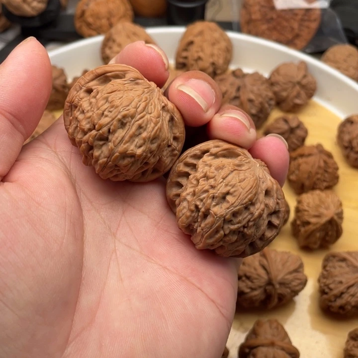 文玩核桃把件用****1文玩核桃手把件