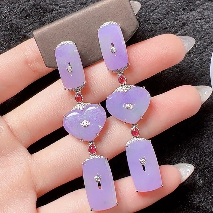 翡翠耳饰18K金镶嵌签收后24小时鉴赏期，过时不退