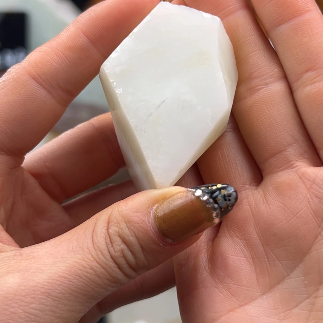 选***持和田玉未镶嵌珠宝半成品