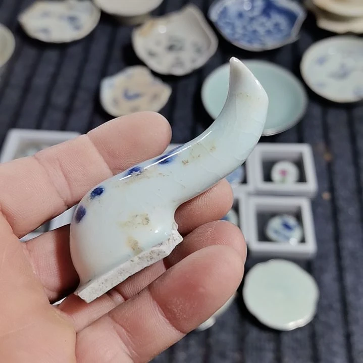 瓷片青花瓷片段位高中