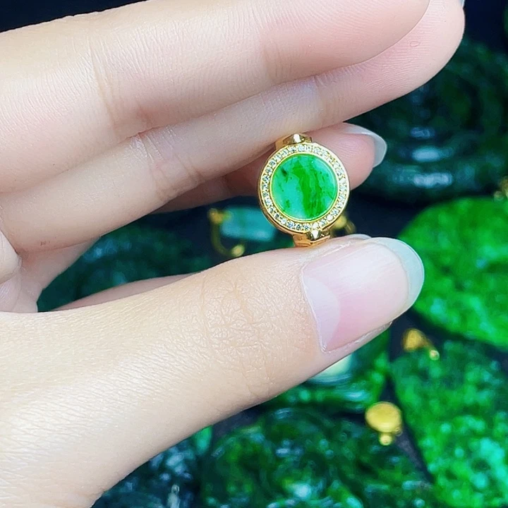 翡翠银S925镶嵌颈饰多样性