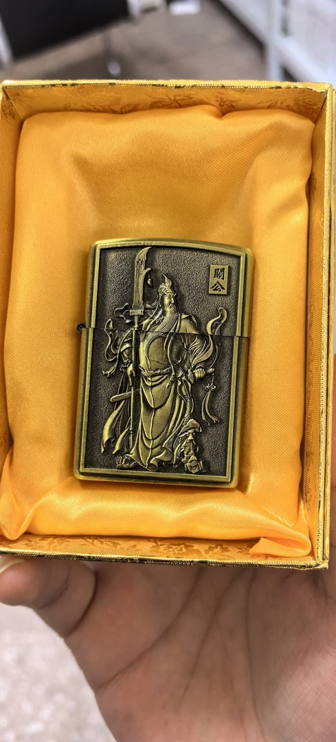 煤油打火机浮雕关公男士礼品送礼防风打火机