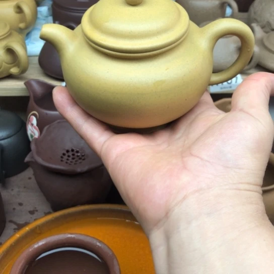 茶壶紫砂黄段泥掇只280豪升左右